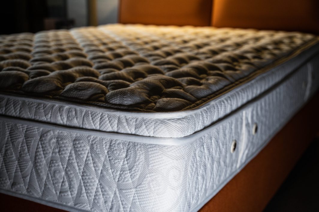 bed and mattress in UAE Restonic Oprah Elegance