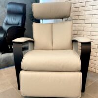 MAJESTY RECLINING CHAIR (ELECTRIC) - Image 2